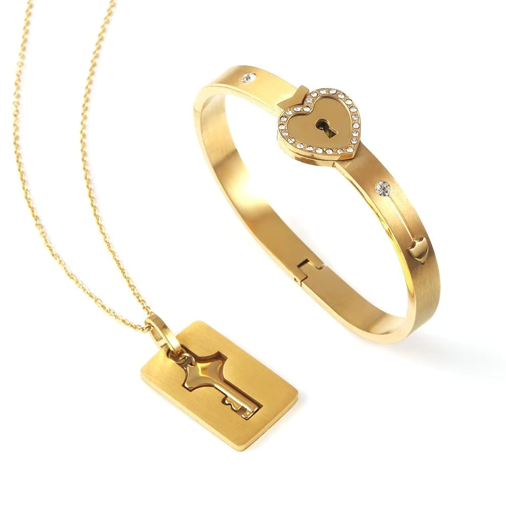 Combo Pulsera Corazón + Llave collar [Caja de Lujo GRATIS]