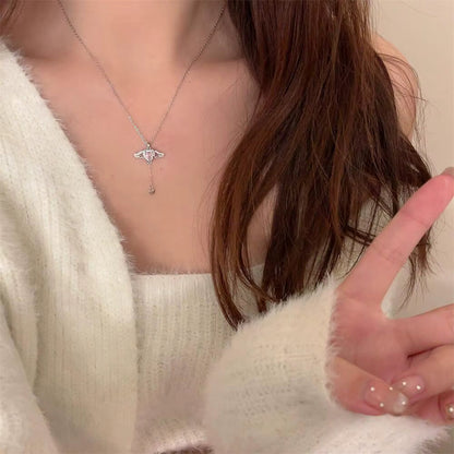 Collar Corazón con Alas : El Regalo Perfecto [Incluye Estuche de Lujo]